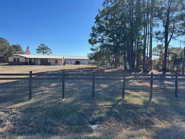 Foto del edificio - 3709 Grand Concourse