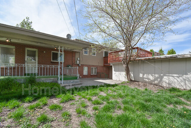 Foto del edificio - 983 Jasper Cir S