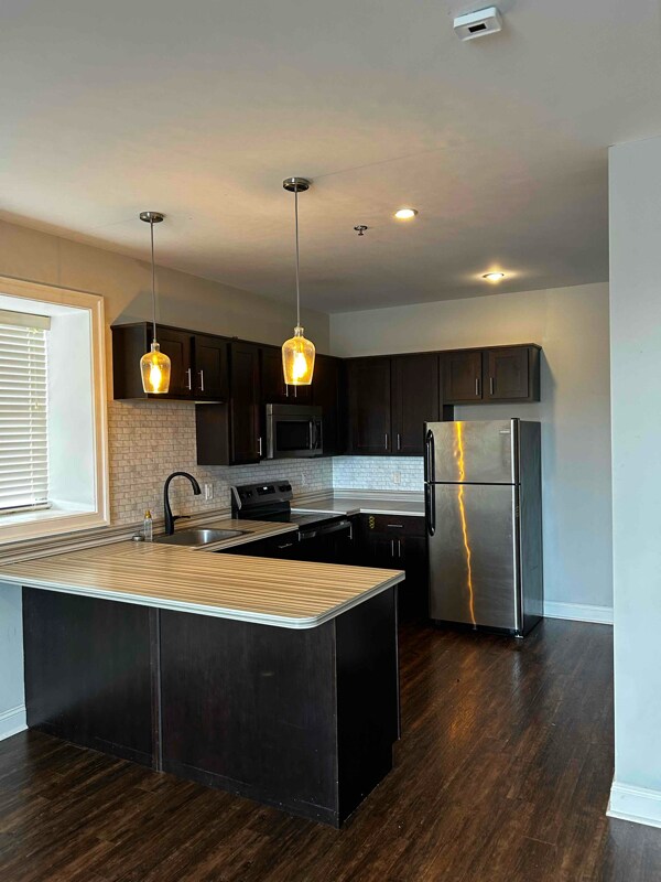 Foto del edificio - 970 Ridge Ave