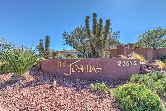 Building Photo - Spacious 3 Bedroom Corner Lot Home Near So...