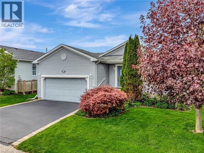 Photo du bâtiment - 121 Crumlin Ln