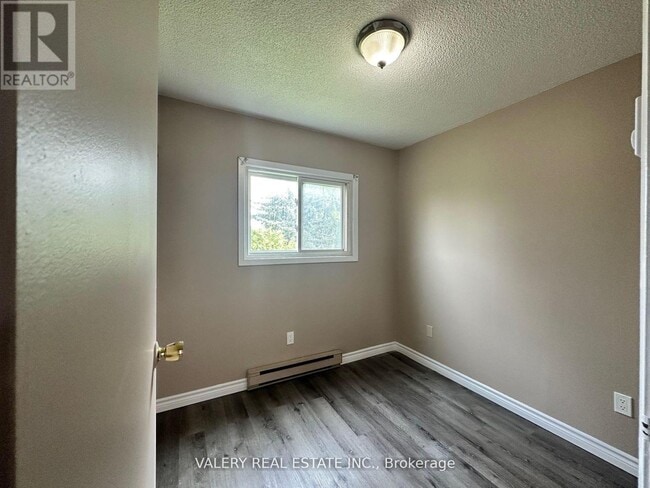 Building Photo - 9 Lowndes Ave