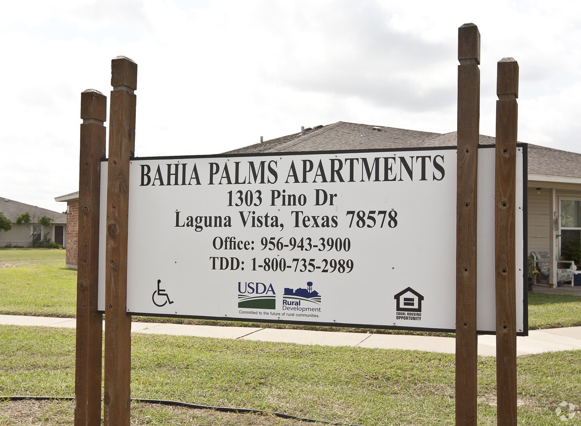 Building Photo - Bahia Palms Apartments