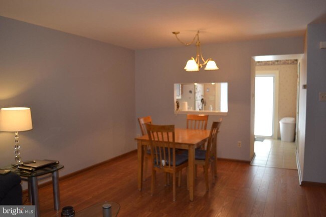 Foto del edificio - 37 Bark Hollow Ln