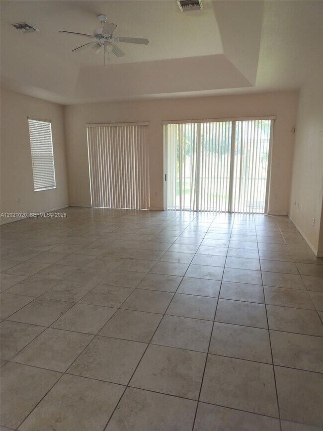 Building Photo - 2807 Augusta Dr