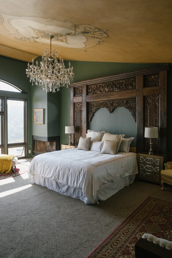 2525 Carman Crest Dr, Los Angeles, CA 90068 House Rental in Los