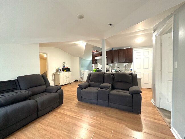 Foto del edificio - 44 Leroy Pl