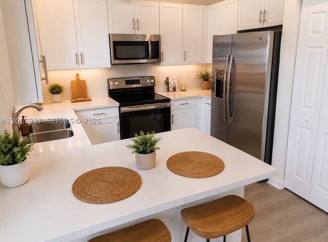 Foto del edificio - 3428 W 106th St