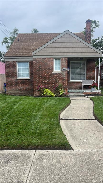 Foto principal - 16888 Rutherford St