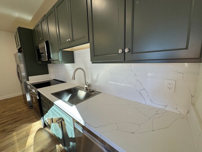 Foto del edificio - 5609 Benhenry Ct