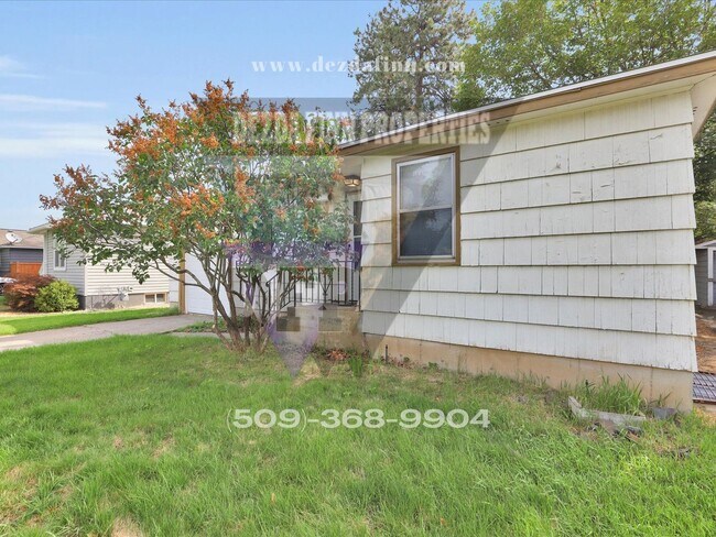 Foto del edificio - South Hill 3 bed/1 bath rancher with primo...