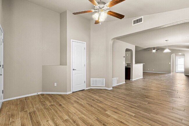 Building Photo - "Charming 3-Bed, 2-Bath Oasis on Dust Storm Lane – Spacious 1,596 Sq Ft Home in El Paso!"