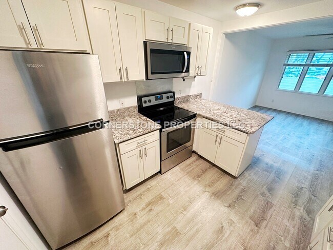 Building Photo - 98-1393-1393 Hinu Pl