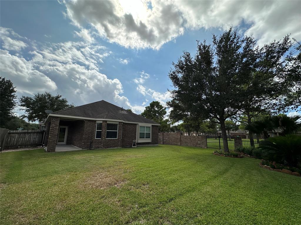 Primary Photo - 13115 Southern Valley Dr