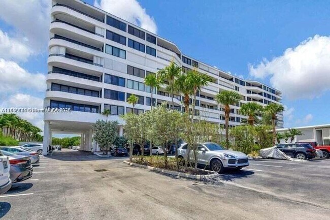 Foto del edificio - 3589 S Ocean Blvd