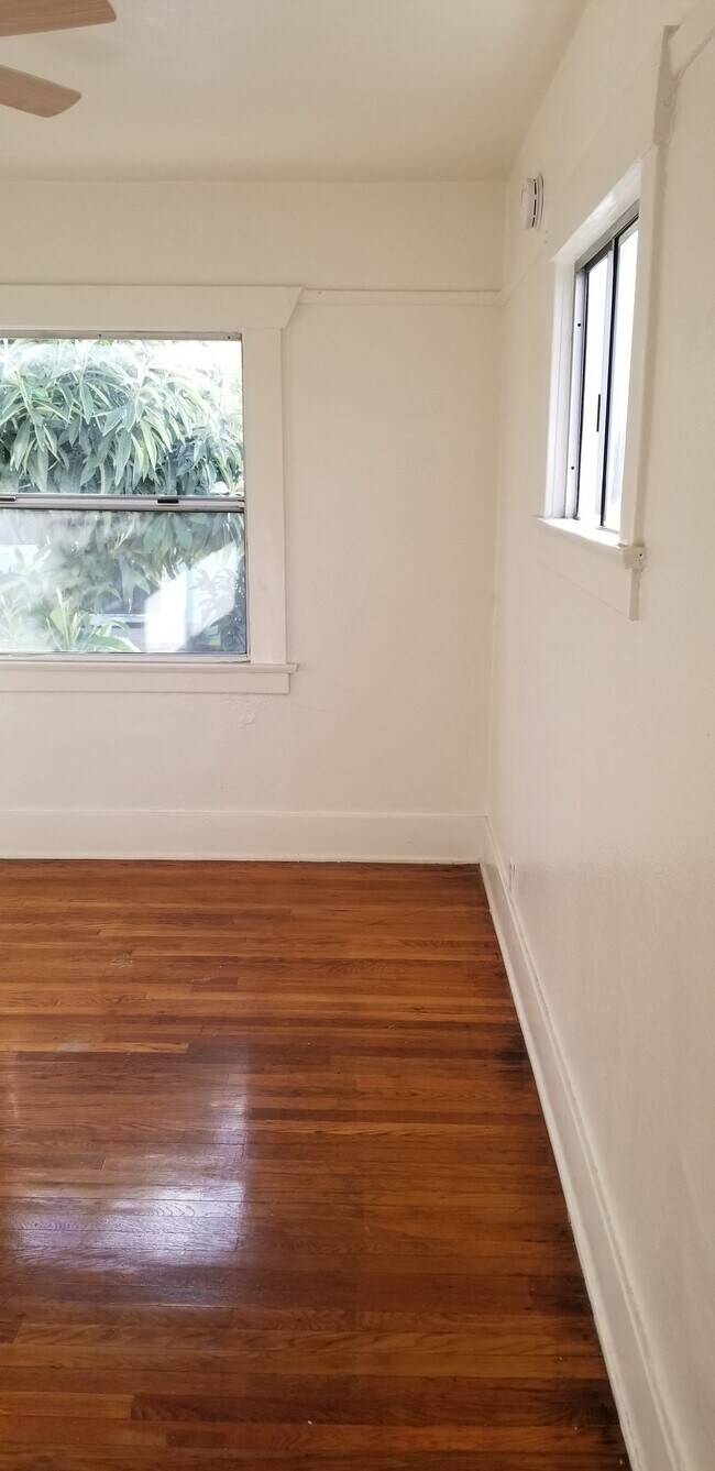 Foto del edificio - 1273 N Berendo St
