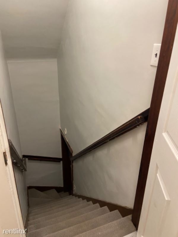 Foto del edificio - 2 br, 1 bath Apartment - 1126 Dewey Ave