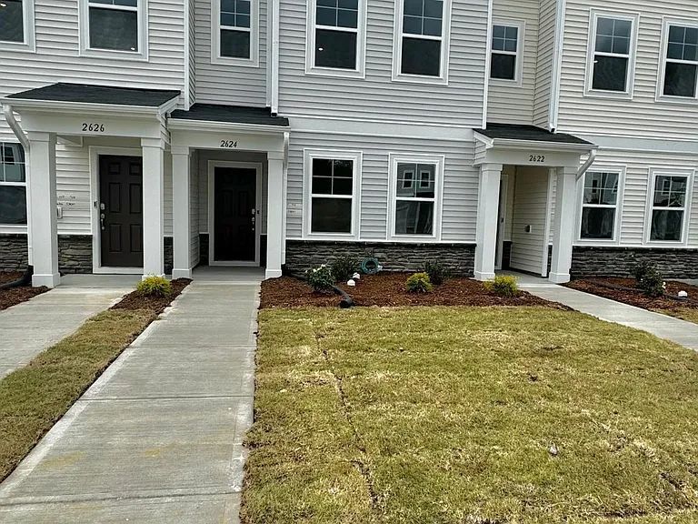 Primary Photo - 2624 Chert Ln