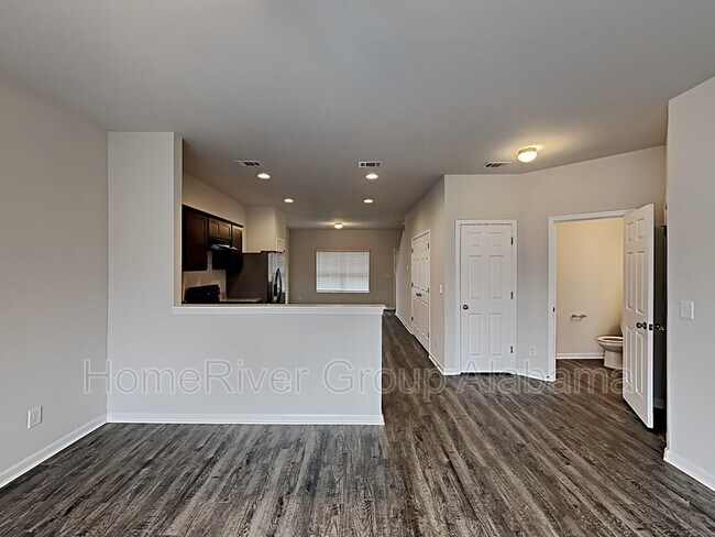 Building Photo - 12424 Waterbury Dr