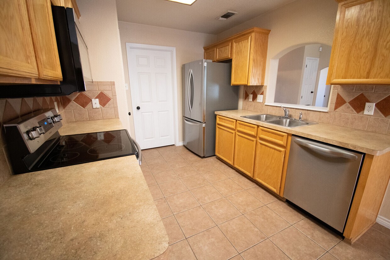 Primary Photo - 230 Nolan Ridge Dr