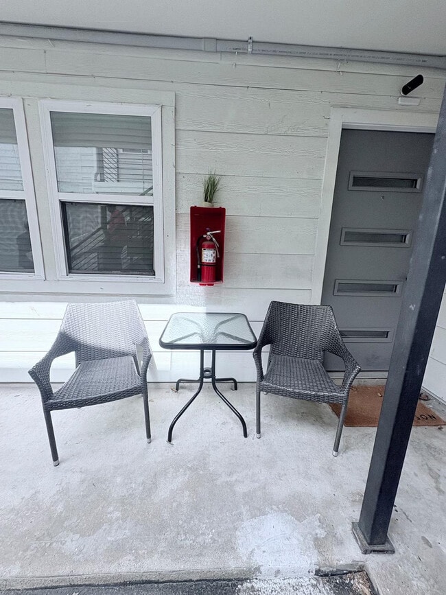 Building Photo - 6705 Great Northern Blvd