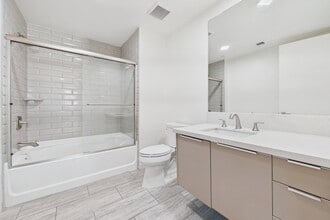 Interior Photo - Windsor Square Villas