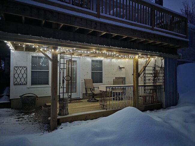 Foto del edificio - 529 Valley