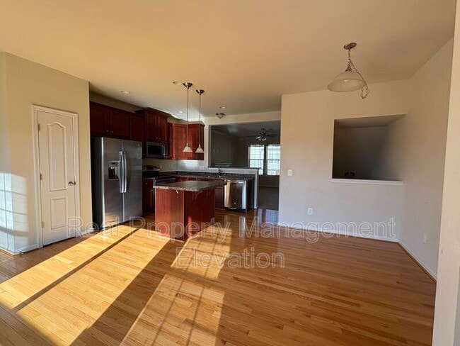 Building Photo - 249 Schramm Lp