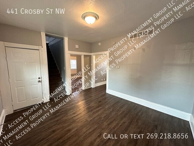 Foto del edificio - 441 Crosby St NW
