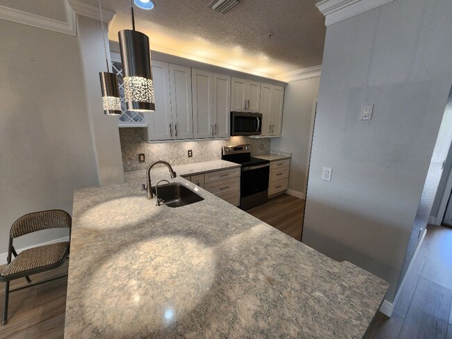 Foto del edificio - Bouchelle Island 2 Bedroom 2 Bath Condo