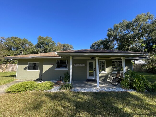 Foto del edificio - 4950 Martha Ave