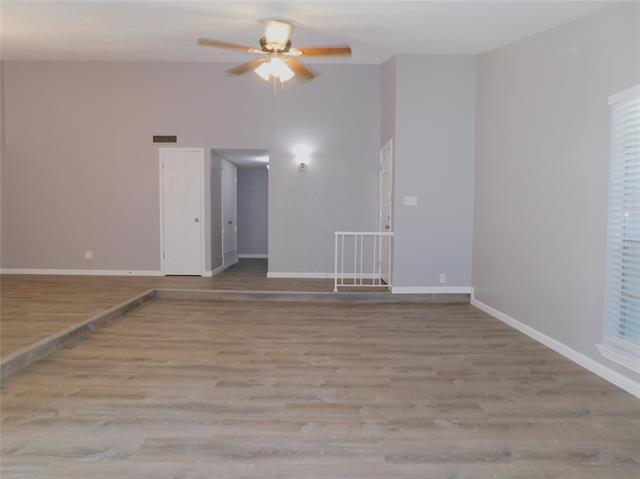 Building Photo - 1524 Carnation Dr