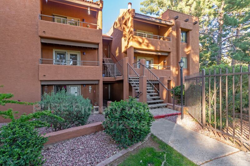Foto principal - 4704 E Paradise Village Pkwy N