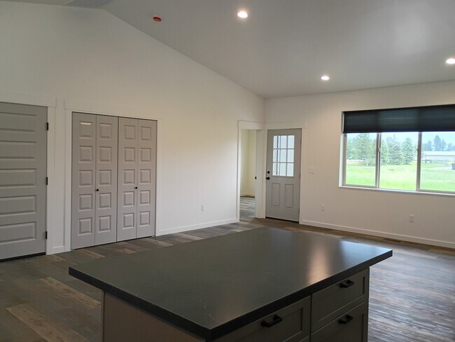 Foto del edificio - 1524 Trumble Creek Rd