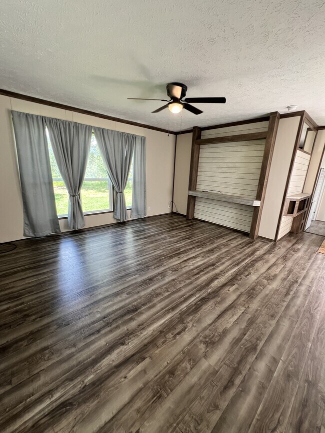 Foto del edificio - 1438 Mountain Valley Rd