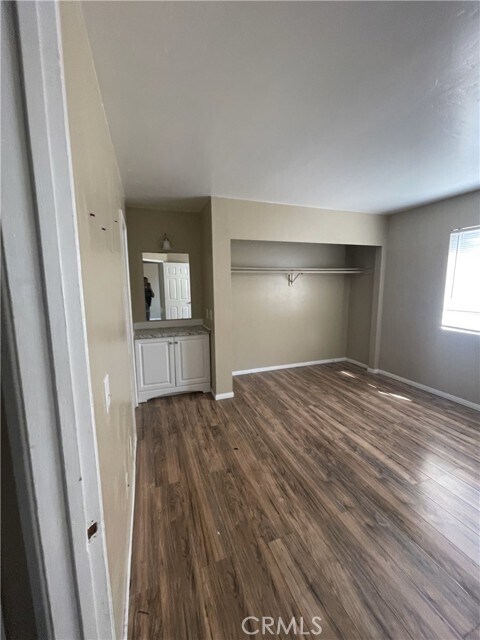 Foto del edificio - 1025 N Tippecanoe Ave