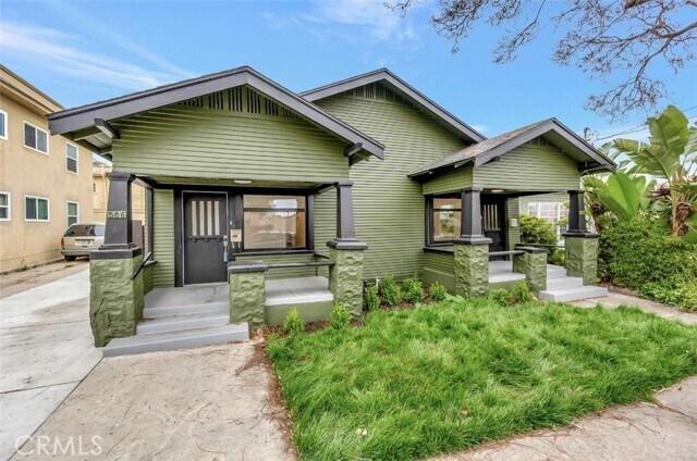 Foto principal - 586 W 12th St