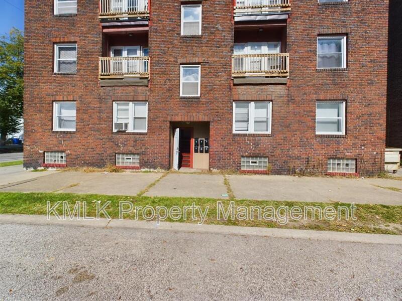 Primary Photo - 8609 Kenmore Ave
