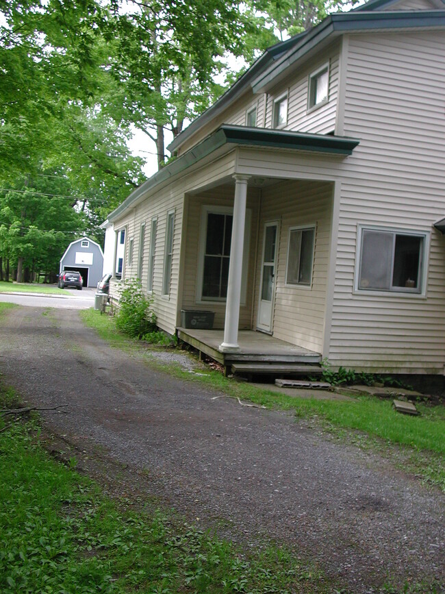 Driveway with side porch - 6 W Kendrick Ave