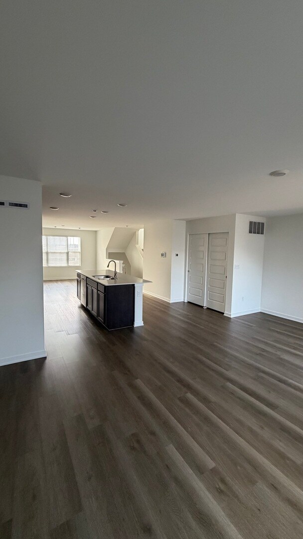 Foto del edificio - 2637 Santa Fe Drive