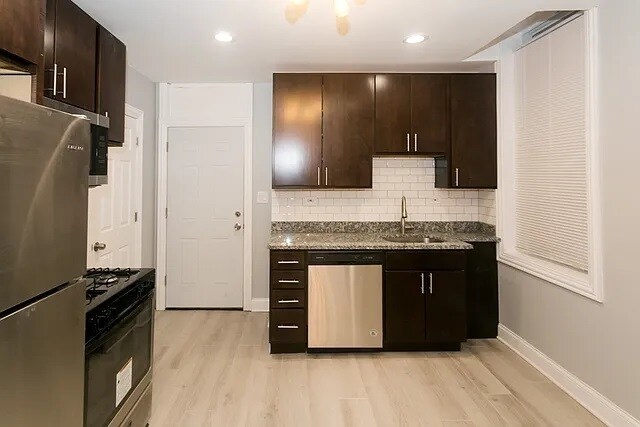 Foto del edificio - 834 N Mozart St