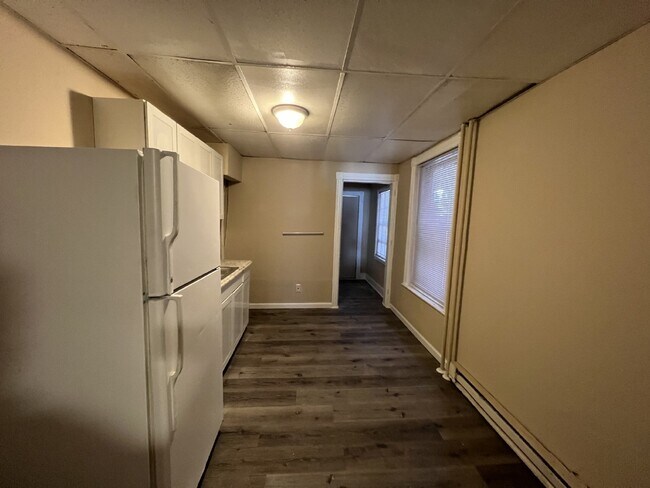 Foto del edificio - AVAILABLE NOW! Newly Renovated 1BR!