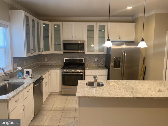 Building Photo - 5427 4th St NW