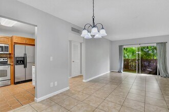 Building Photo - 13730 SW 90th Ave