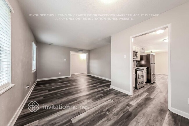 Foto del edificio - 2709 Clover Valley Dr
