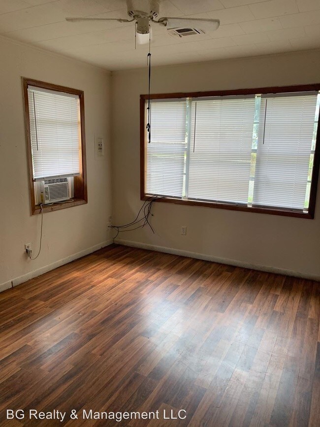 Building Photo - 2 br, 1 bath House - 721 Celeste Street