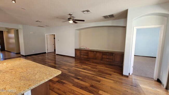 Foto del edificio - 42218 N 47th Ct