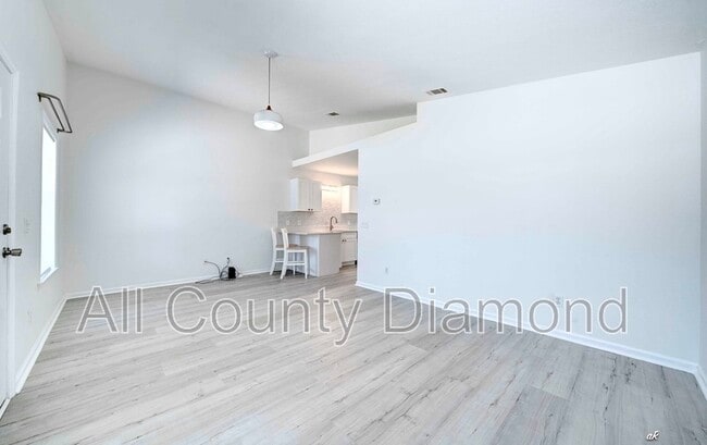 Building Photo - 2625 Lagoon Knoll Dr