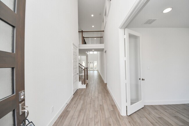 Foto del edificio - 5806 Pink Coral Ln