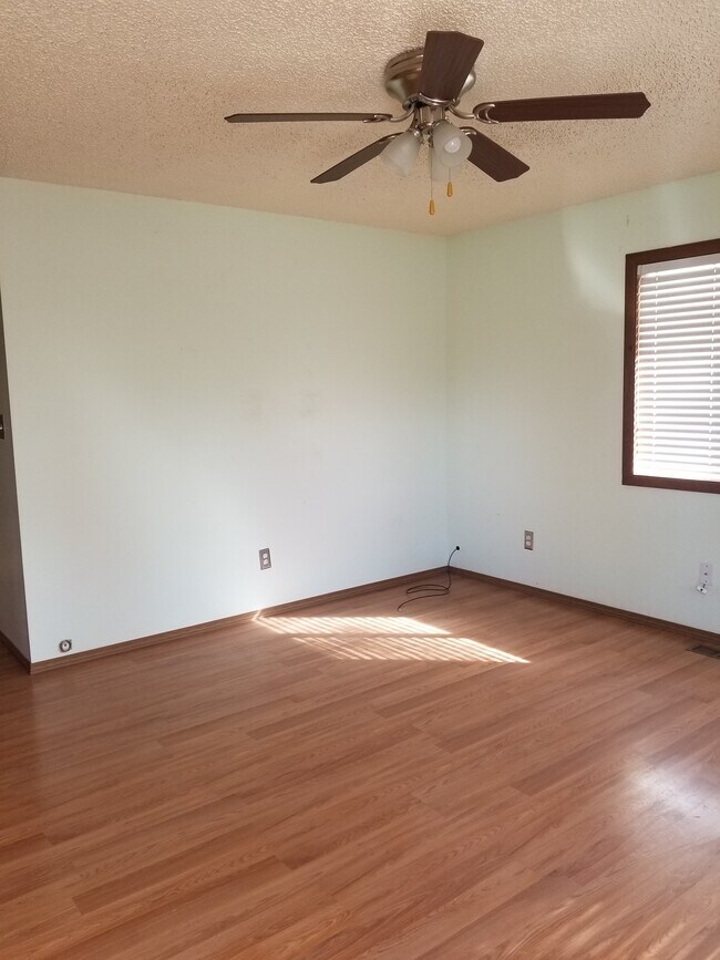 Foto del edificio - 6862 Femmer St